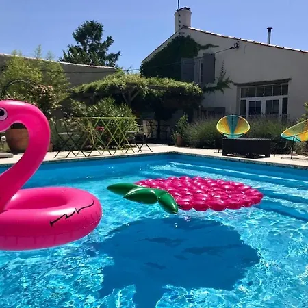 La Tonnelle Fleurie D'hotes Bed and breakfast Sainte-Soulle